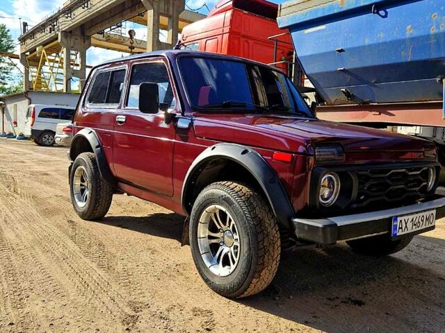 Червоний ВАЗ Нива, об'ємом двигуна 1.7 л та пробігом 0 тис. км за 5500 $, фото 1 на Automoto.ua
