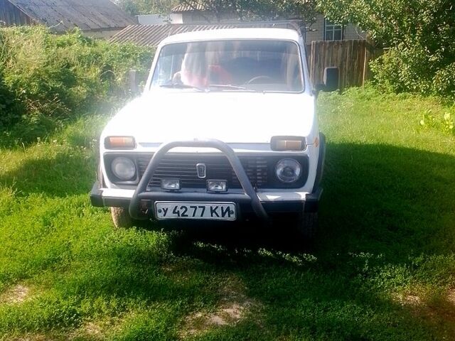 ВАЗ Нива, объемом двигателя 1.7 л и пробегом 200 тыс. км за 1400 $, фото 1 на Automoto.ua