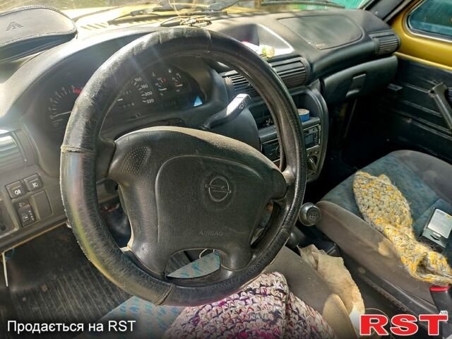 ВАЗ Нива, объемом двигателя 1.7 л и пробегом 200 тыс. км за 1240 $, фото 1 на Automoto.ua