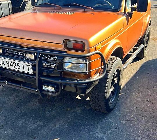 ВАЗ Нива, об'ємом двигуна 1.6 л та пробігом 200 тис. км за 2000 $, фото 1 на Automoto.ua