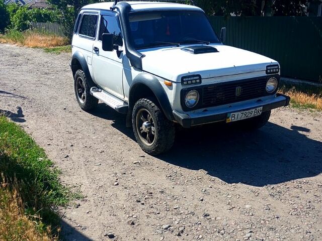ВАЗ Нива, объемом двигателя 1.7 л и пробегом 0 тыс. км за 1900 $, фото 1 на Automoto.ua