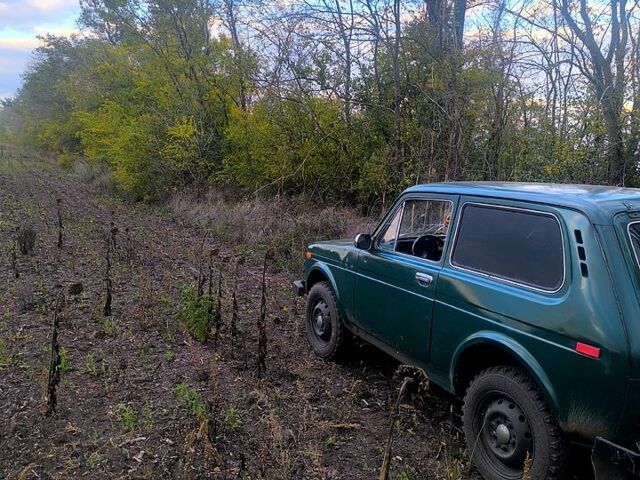 ВАЗ Нива, объемом двигателя 1.6 л и пробегом 200 тыс. км за 1500 $, фото 1 на Automoto.ua