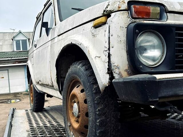 ВАЗ Нива, объемом двигателя 1.6 л и пробегом 200 тыс. км за 910 $, фото 1 на Automoto.ua