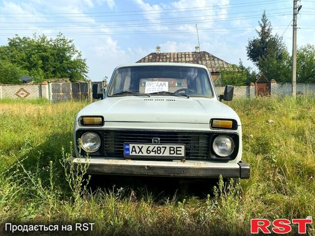 ВАЗ Нива, объемом двигателя 1.6 л и пробегом 250 тыс. км за 1300 $, фото 1 на Automoto.ua