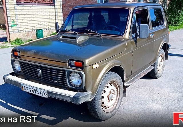 ВАЗ Нива, об'ємом двигуна 1.6 л та пробігом 215 тис. км за 2000 $, фото 1 на Automoto.ua