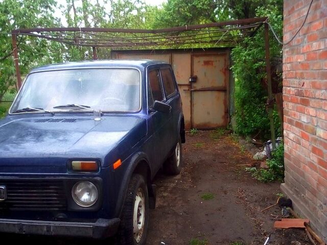 ВАЗ Нива, объемом двигателя 1.6 л и пробегом 150 тыс. км за 900 $, фото 1 на Automoto.ua