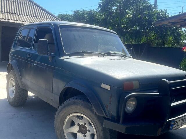 ВАЗ Нива, объемом двигателя 1.7 л и пробегом 121 тыс. км за 2000 $, фото 1 на Automoto.ua