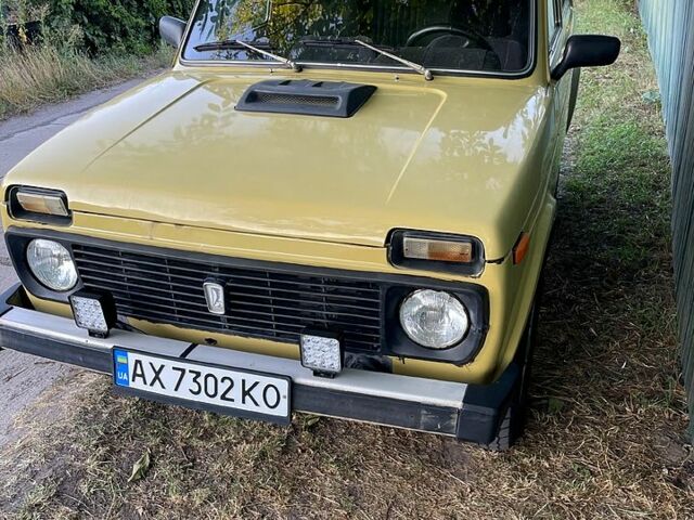 Желтый ВАЗ Нива, объемом двигателя 1.6 л и пробегом 0 тыс. км за 2800 $, фото 1 на Automoto.ua