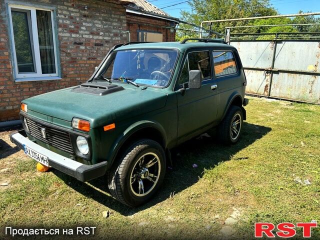 Желтый ВАЗ Нива, объемом двигателя 15.7 л и пробегом 167 тыс. км за 2400 $, фото 1 на Automoto.ua