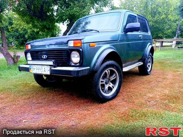 Серый ВАЗ Нива, объемом двигателя 1.6 л и пробегом 40 тыс. км за 3200 $, фото 1 на Automoto.ua