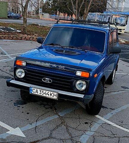 Синий ВАЗ Нива, объемом двигателя 1.7 л и пробегом 0 тыс. км за 4000 $, фото 1 на Automoto.ua