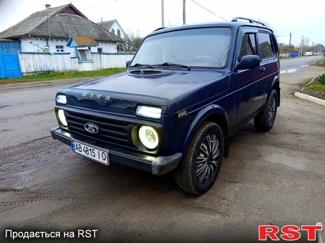 Синій ВАЗ Нива, об'ємом двигуна 1.7 л та пробігом 200 тис. км за 3550 $, фото 1 на Automoto.ua