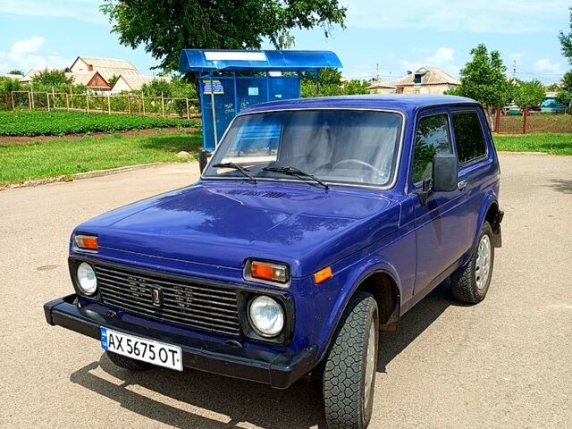 Синий ВАЗ Нива, объемом двигателя 1.7 л и пробегом 150 тыс. км за 2900 $, фото 1 на Automoto.ua