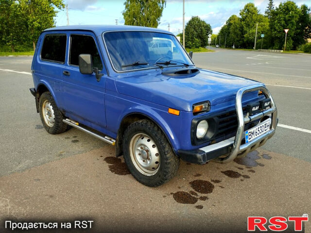 Синий ВАЗ Нива, объемом двигателя 1.7 л и пробегом 200 тыс. км за 3800 $, фото 1 на Automoto.ua