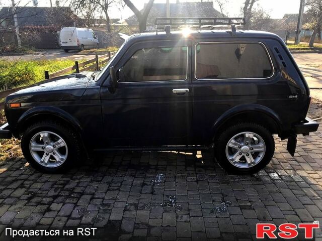 Синий ВАЗ Нива, объемом двигателя 1.7 л и пробегом 127 тыс. км за 4500 $, фото 1 на Automoto.ua