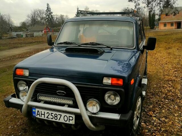 Синій ВАЗ Нива, об'ємом двигуна 1.7 л та пробігом 142 тис. км за 4300 $, фото 1 на Automoto.ua