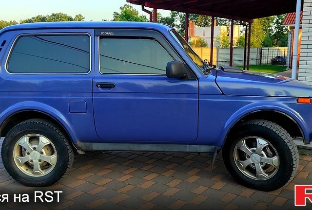 Синий ВАЗ Нива, объемом двигателя 1.7 л и пробегом 117 тыс. км за 6200 $, фото 1 на Automoto.ua