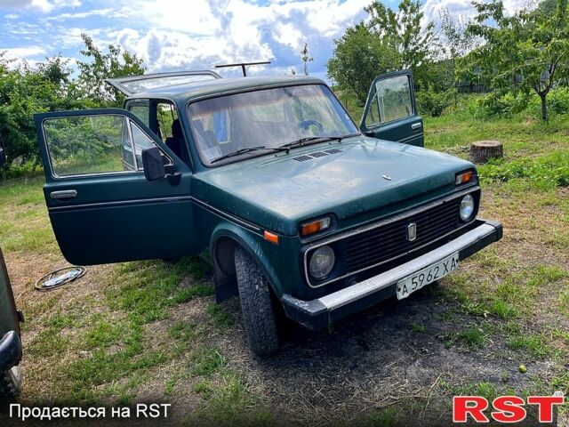 Зелений ВАЗ Нива, об'ємом двигуна 1.6 л та пробігом 0 тис. км за 900 $, фото 1 на Automoto.ua