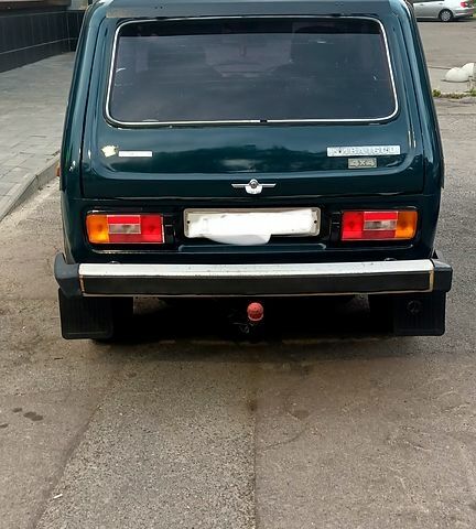 Зеленый ВАЗ Нива, объемом двигателя 1.6 л и пробегом 0 тыс. км за 1800 $, фото 1 на Automoto.ua