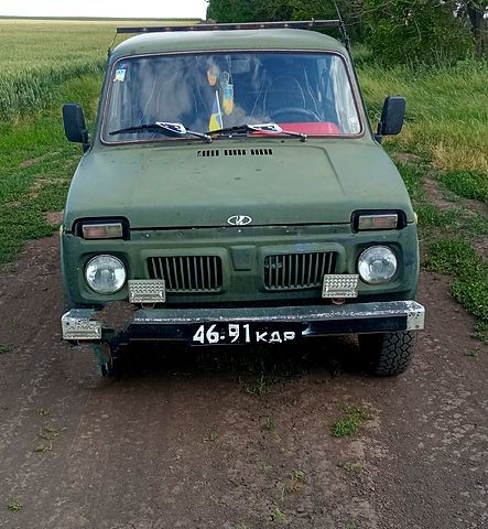 Зеленый ВАЗ Нива, объемом двигателя 1.5 л и пробегом 0 тыс. км за 2250 $, фото 1 на Automoto.ua