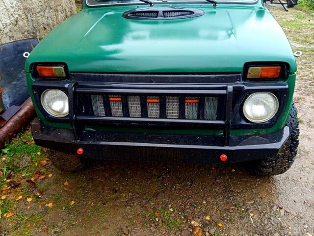 Зеленый ВАЗ Нива, объемом двигателя 1.6 л и пробегом 1 тыс. км за 2400 $, фото 1 на Automoto.ua