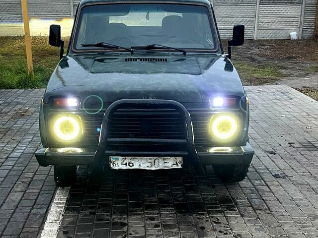 Зеленый ВАЗ Нива, объемом двигателя 1.6 л и пробегом 111 тыс. км за 1200 $, фото 1 на Automoto.ua