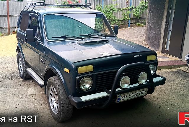 Зелений ВАЗ Нива, об'ємом двигуна 1.6 л та пробігом 0 тис. км за 2600 $, фото 1 на Automoto.ua