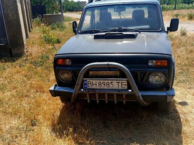 Зелений ВАЗ Нива, об'ємом двигуна 1.7 л та пробігом 0 тис. км за 2700 $, фото 1 на Automoto.ua