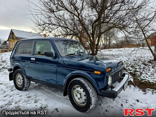 Зеленый ВАЗ Нива, объемом двигателя 1.6 л и пробегом 270 тыс. км за 2500 $, фото 1 на Automoto.ua