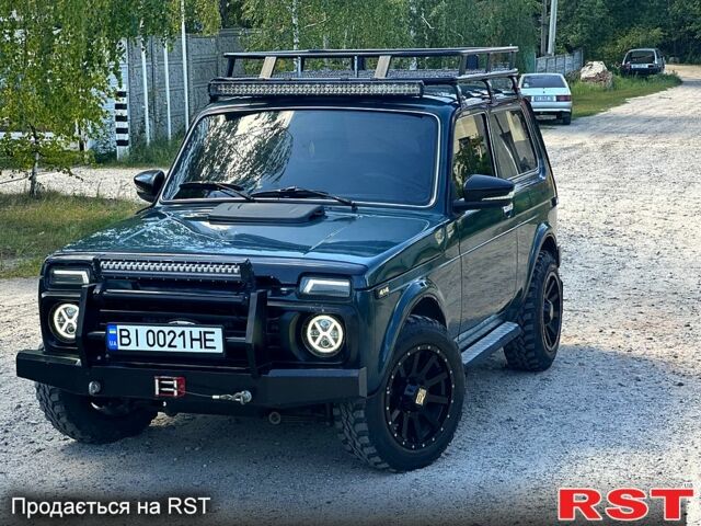 Зеленый ВАЗ Нива, объемом двигателя 1.7 л и пробегом 160 тыс. км за 4650 $, фото 1 на Automoto.ua