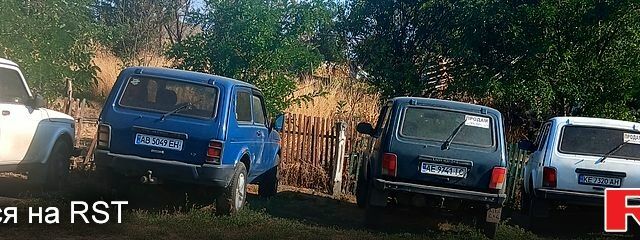 Зеленый ВАЗ Нива, объемом двигателя 1.7 л и пробегом 120 тыс. км за 3000 $, фото 1 на Automoto.ua