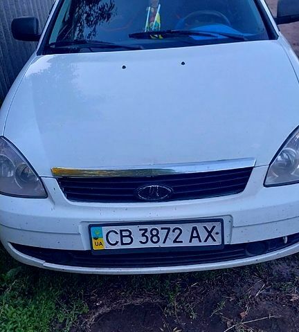 Білий ВАЗ Priora, об'ємом двигуна 1.6 л та пробігом 330 тис. км за 2500 $, фото 1 на Automoto.ua