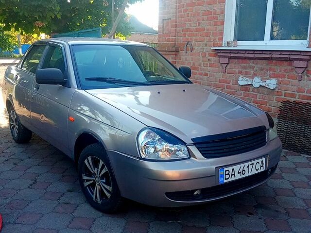 Бежевый ВАЗ Priora, объемом двигателя 1.6 л и пробегом 120 тыс. км за 2200 $, фото 1 на Automoto.ua