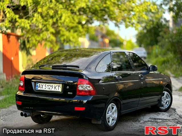 Черный ВАЗ Priora, объемом двигателя 1.6 л и пробегом 200 тыс. км за 2550 $, фото 1 на Automoto.ua