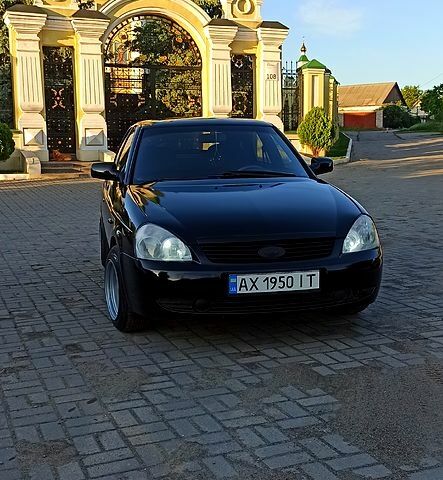 Черный ВАЗ Priora, объемом двигателя 1.6 л и пробегом 200 тыс. км за 3400 $, фото 1 на Automoto.ua