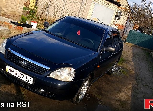 Черный ВАЗ Priora, объемом двигателя 1.6 л и пробегом 165 тыс. км за 3300 $, фото 1 на Automoto.ua