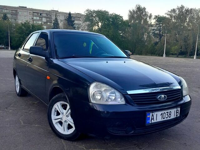 Черный ВАЗ Priora, объемом двигателя 1.6 л и пробегом 196 тыс. км за 1900 $, фото 1 на Automoto.ua