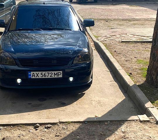 Чорний ВАЗ Priora, об'ємом двигуна 1.6 л та пробігом 116 тис. км за 5000 $, фото 1 на Automoto.ua