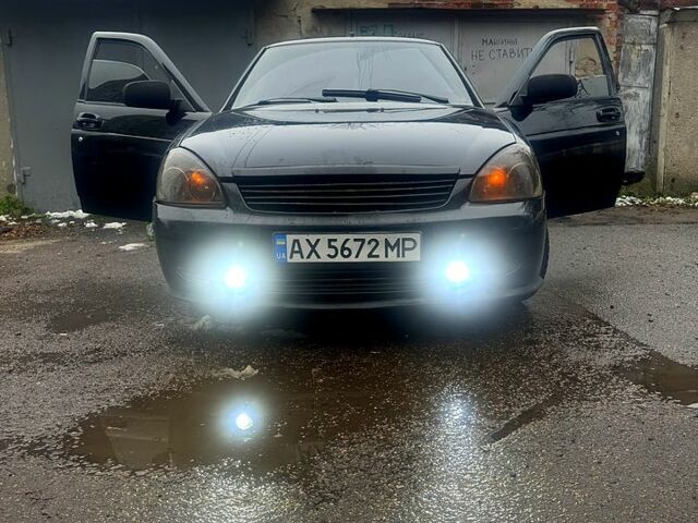 Чорний ВАЗ Priora, об'ємом двигуна 1.6 л та пробігом 138 тис. км за 3000 $, фото 1 на Automoto.ua