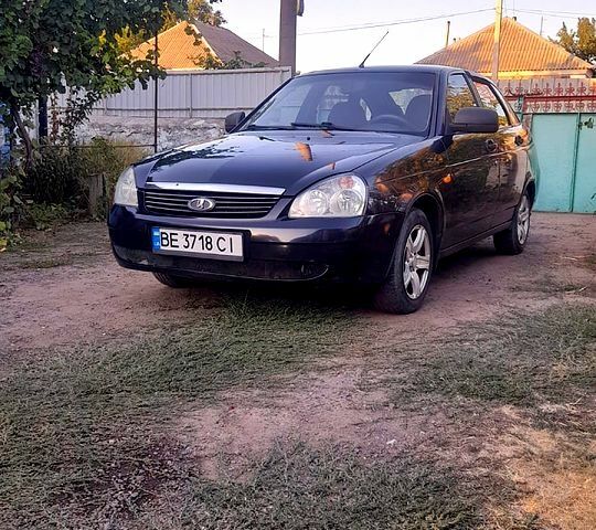 Черный ВАЗ Priora, объемом двигателя 1.6 л и пробегом 203 тыс. км за 2500 $, фото 1 на Automoto.ua