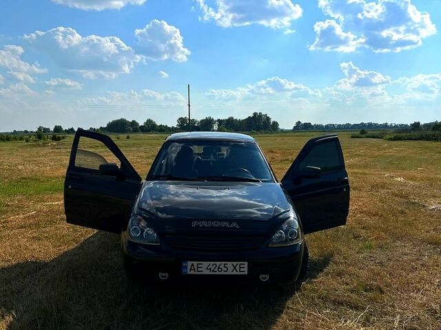 Чорний ВАЗ Priora, об'ємом двигуна 1.6 л та пробігом 157 тис. км за 2300 $, фото 1 на Automoto.ua
