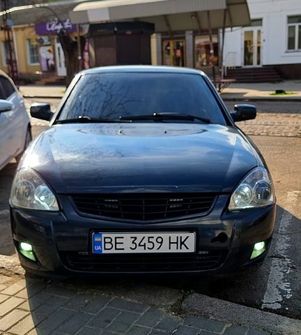 Черный ВАЗ Priora, объемом двигателя 1.6 л и пробегом 197 тыс. км за 2700 $, фото 1 на Automoto.ua