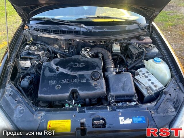 Чорний ВАЗ Priora, об'ємом двигуна 1.6 л та пробігом 200 тис. км за 1500 $, фото 1 на Automoto.ua