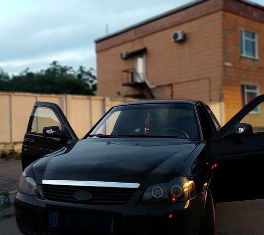 Черный ВАЗ Priora, объемом двигателя 1.6 л и пробегом 30 тыс. км за 2350 $, фото 1 на Automoto.ua