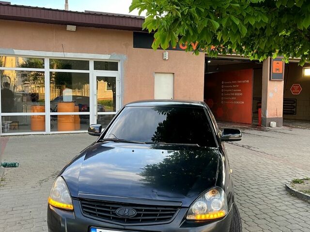 Черный ВАЗ Priora, объемом двигателя 1.6 л и пробегом 219 тыс. км за 1600 $, фото 1 на Automoto.ua