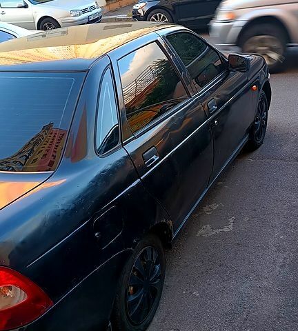 Черный ВАЗ Priora, объемом двигателя 1.6 л и пробегом 130 тыс. км за 1500 $, фото 1 на Automoto.ua