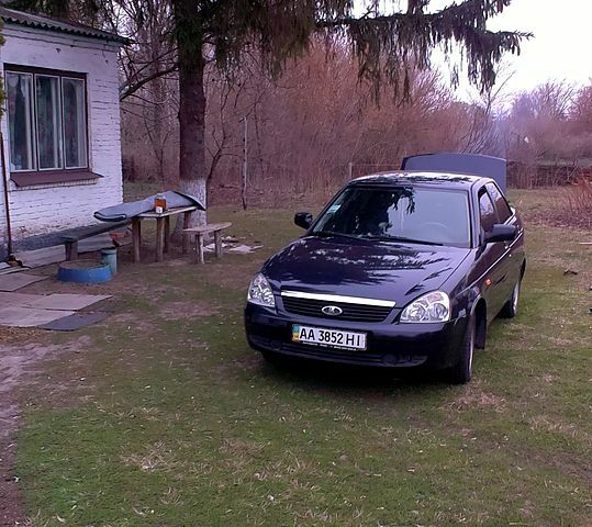 Черный ВАЗ Priora, объемом двигателя 1.6 л и пробегом 163 тыс. км за 3200 $, фото 1 на Automoto.ua