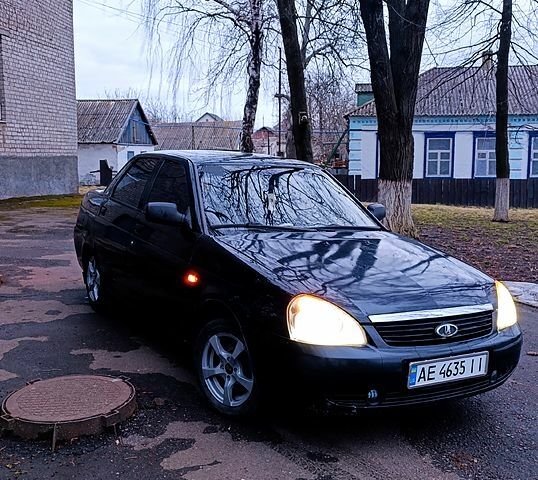Чорний ВАЗ Priora, об'ємом двигуна 1.6 л та пробігом 210 тис. км за 2400 $, фото 1 на Automoto.ua