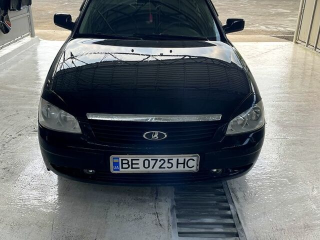 Черный ВАЗ Priora, объемом двигателя 1.6 л и пробегом 200 тыс. км за 1000 $, фото 1 на Automoto.ua