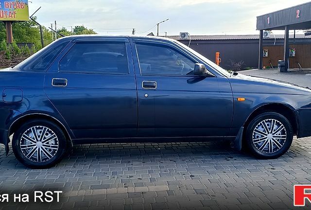 Черный ВАЗ Priora, объемом двигателя 1.6 л и пробегом 203 тыс. км за 2500 $, фото 1 на Automoto.ua